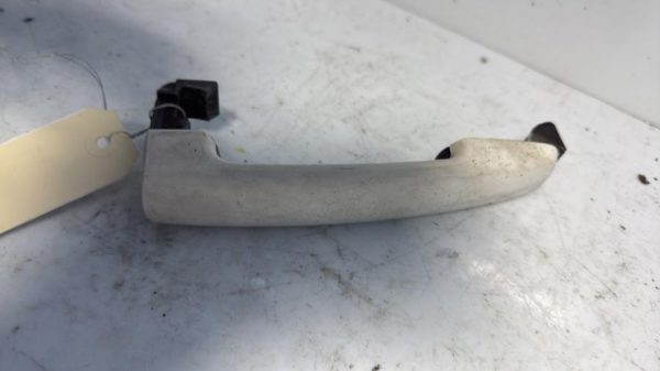 Poignee porte arriere droit SUZUKI SWIFT 3 Diesel - Image 1