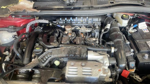 Moteur PEUGEOT 2008 2 Essence - Image 2