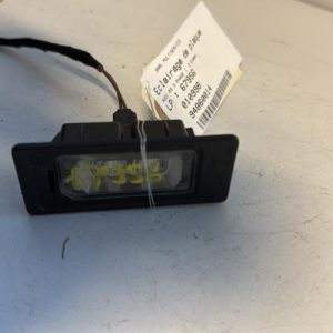 Eclairage de plaque AUDI A3 3 PHASE 1 Diesel - Image 1