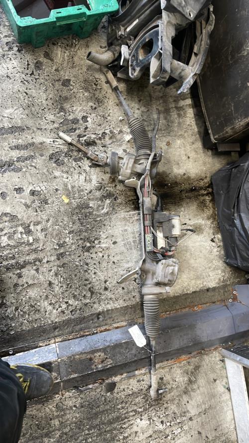 Cremaillere assistee VOLKSWAGEN GOLF 5 Diesel - Image 2