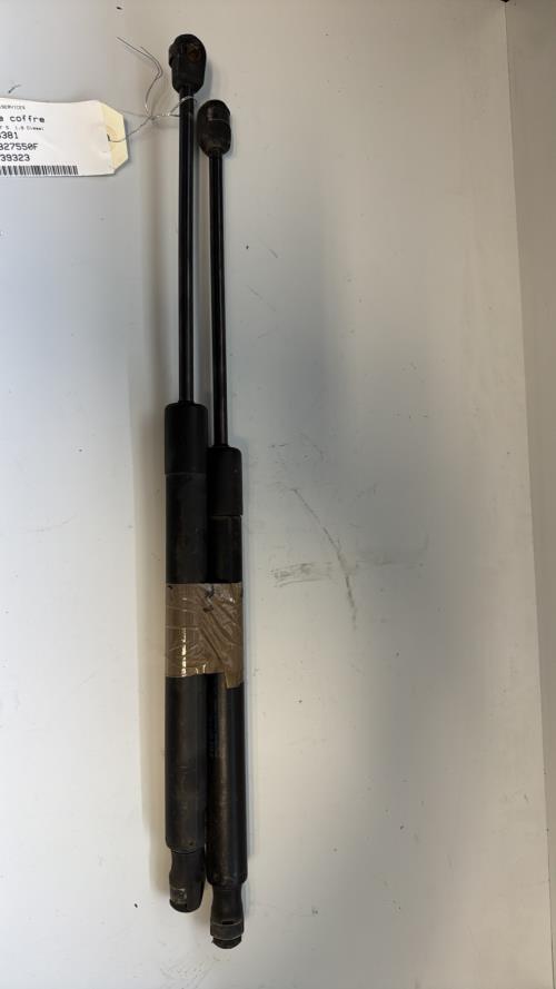Verin de coffre VOLKSWAGEN GOLF 5 Diesel - Image 4