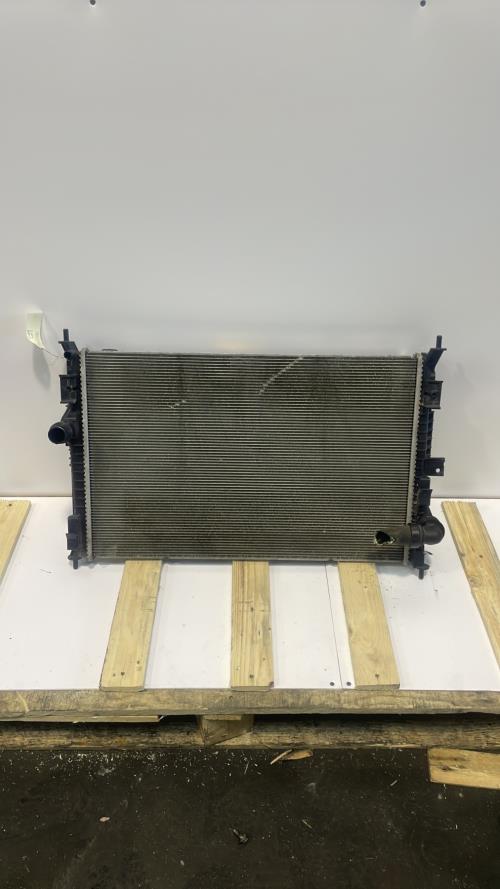 Radiateur eau PEUGEOT 308 2 PHASE 2 Diesel - Image 1