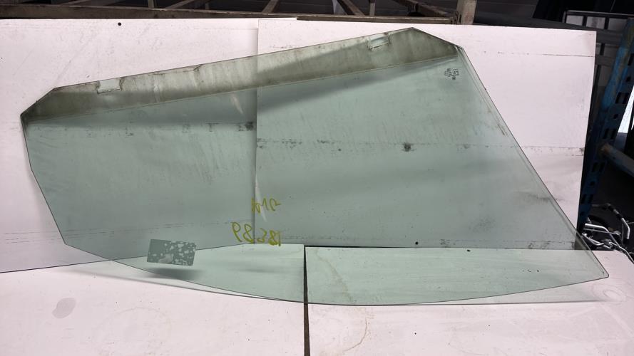 Vitre avant gauche VOLKSWAGEN GOLF 5 Diesel - Image 3