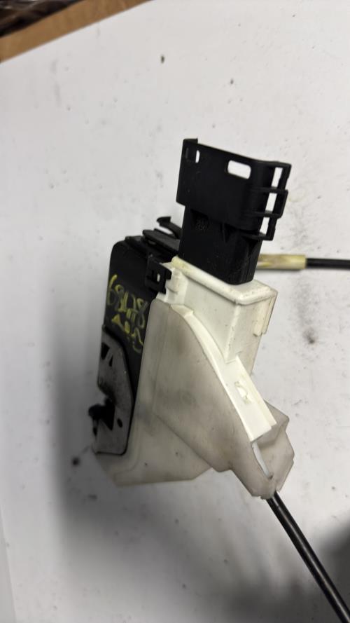 Serrure avant droit PEUGEOT 308 1 PHASE 2 Diesel - Image 2