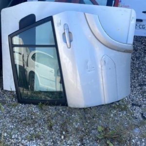 Porte arriere gauche TOYOTA RAV4 2 PHASE 1 Diesel - Image 1