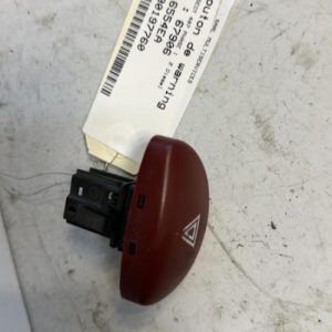 Bouton de warning PEUGEOT 407 PHASE 1 Diesel - Image 1