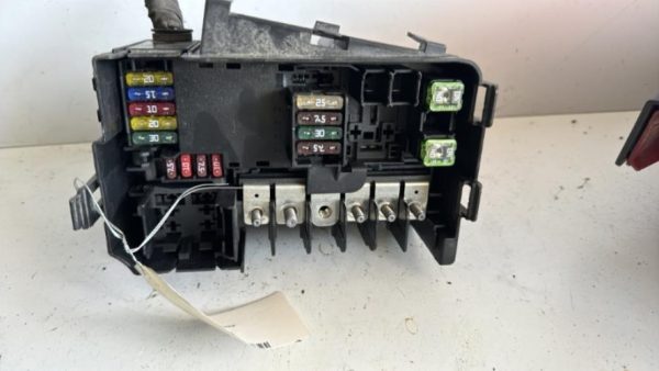 Porte fusible SKODA FABIA 3 PHASE 1 Essence - Image 1