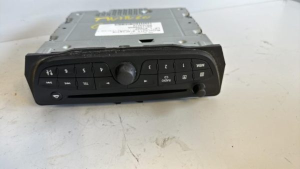 Autoradio d'origine RENAULT TWINGO 2 PHASE 1 Diesel - Image 2