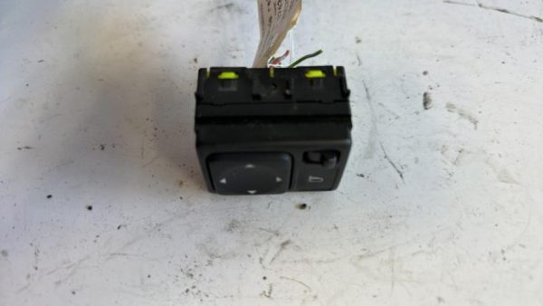 Commande retroviseurs NISSAN NOTE 1 PHASE 1 Diesel - Image 1