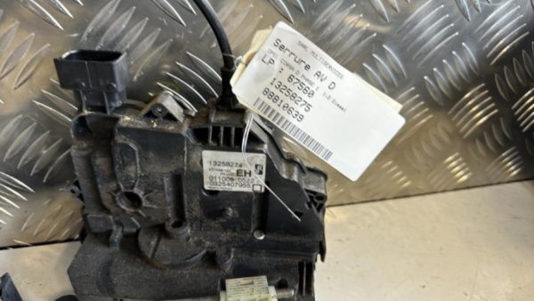 Serrure avant droit OPEL CORSA D PHASE 1 Diesel - Image 2