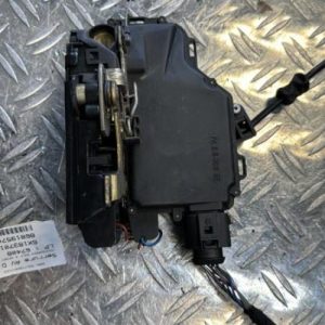 Serrure avant droit VOLKSWAGEN GOLF 4 Diesel - Image 1