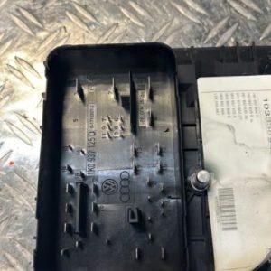 Porte fusible VOLKSWAGEN CADDY 3 PHASE 1 Diesel - Image 1