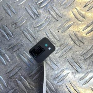 Prise port USB PEUGEOT 208 2 Diesel - Image 2