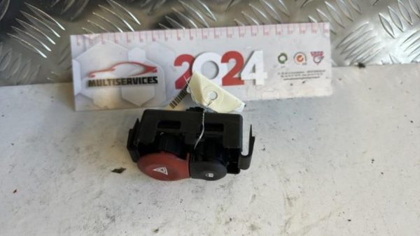 Bouton de warning RENAULT KANGOO 2 PHASE 1 Diesel - Image 1