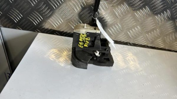 Serrure avant droit RENAULT CLIO 2 PHASE 2 Diesel - Image 1