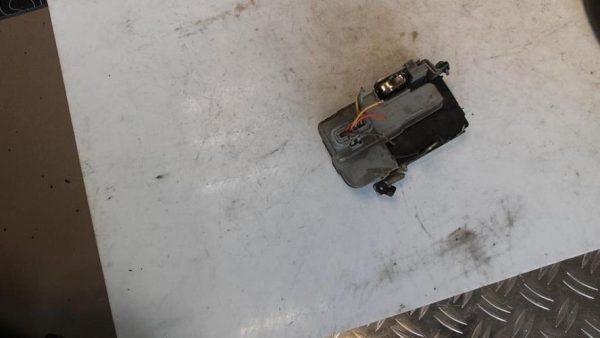 Serrure avant droit PEUGEOT 206+ Essence - Image 1