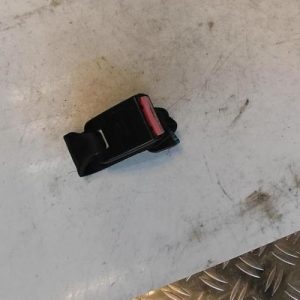Attache ceinture arriere gauche PEUGEOT 206+ Essence - Image 1