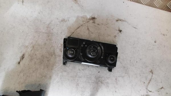 Commande chauffage PEUGEOT 3008 1 PHASE 2 - Image 4