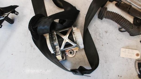 Ceinture avant droit CITROEN DS3 PHASE 1 Diesel - Image 6