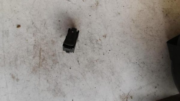 Bouton de warning DACIA SANDERO 2 PHASE 1 Essence - Image 6