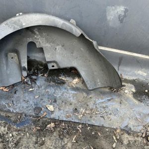 Pare boue arriere gauche PEUGEOT 208 1 PHASE 2 Diesel - Image 1
