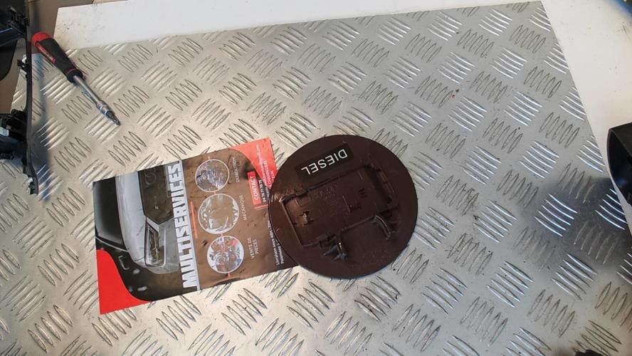 Trappe d'essence KIA CEE-D 2 PHASE 1 Diesel - Image 2