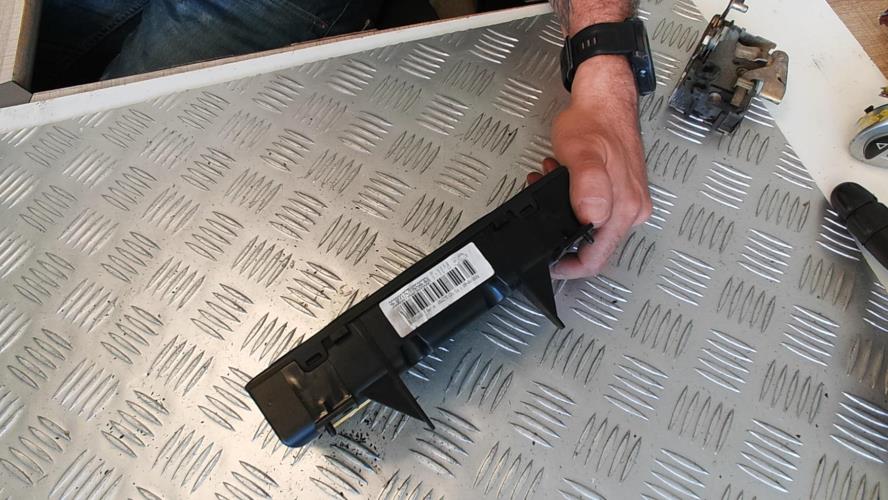 Commande chauffage PEUGEOT 406 PHASE 2 Diesel - Image 3