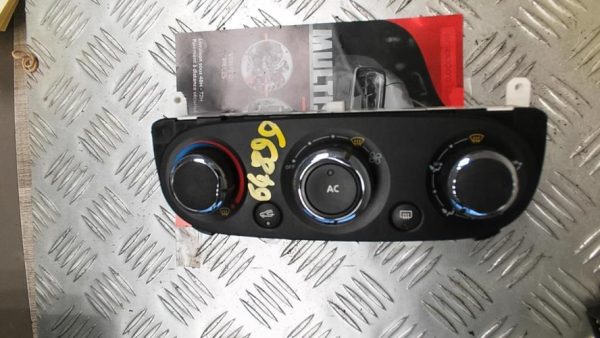 Commande chauffage RENAULT CLIO 4 PHASE 1 Diesel - Image 1