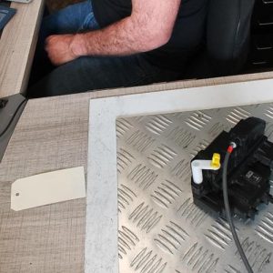 Serrure avant gauche NISSAN NOTE 1 PHASE 2 Essence - Image 1
