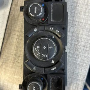 Commande chauffage PEUGEOT 5008 1 PHASE 1 Diesel - Image 1