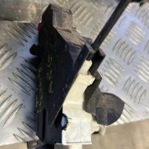Serrure arriere gauche PEUGEOT 407 PHASE 1 Essence - Image 1