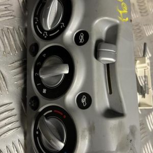 Commande chauffage NISSAN PIXO Essence - Image 1