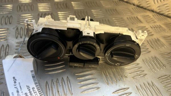 Commande chauffage VOLKSWAGEN GOLF 4 Essence - Image 1