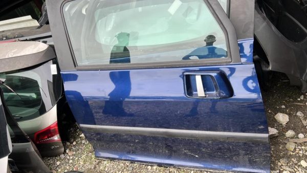 Porte avant droit PEUGEOT 1007 Diesel - Image 1