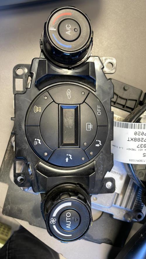 Commande chauffage FORD FIESTA 6 PHASE 1 Diesel - Image 1