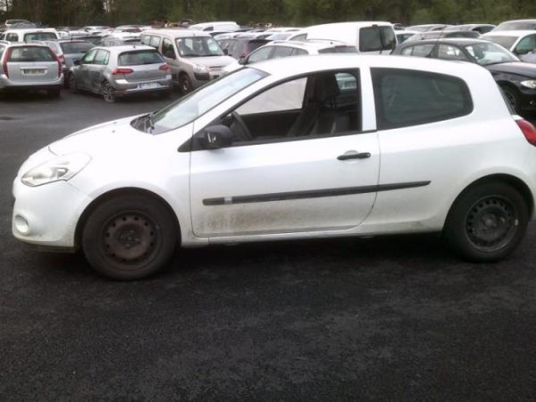 Trappe d'essence RENAULT CLIO 3 PHASE 2 Diesel - Image 6