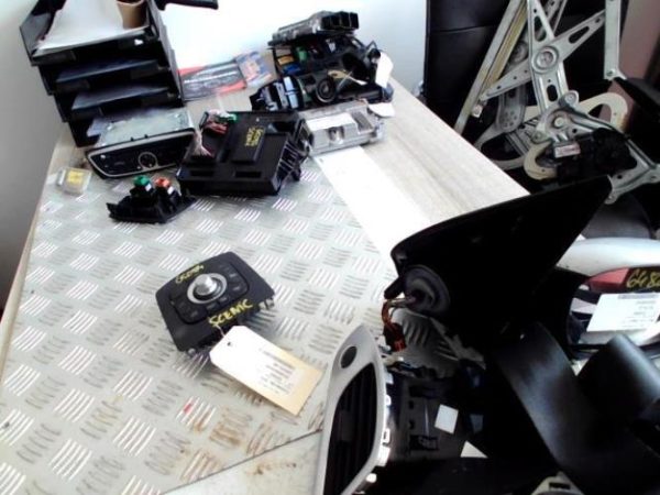 Commande GPS RENAULT SCENIC 3 PHASE 3 Diesel - Image 6