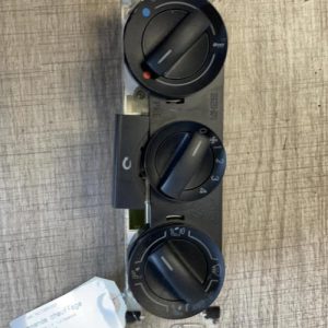 Commande chauffage VOLKSWAGEN FOX Essence - Image 1