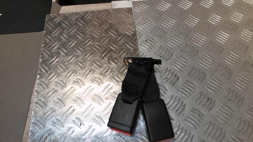 Attache ceinture arriere droit PEUGEOT 208 1 PHASE 2 Diesel - Image 3