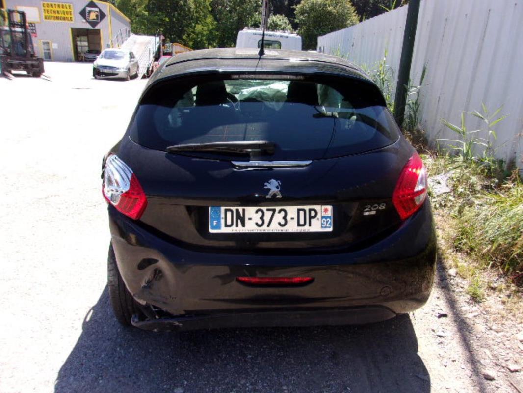 Moteur essuie glace arriere PEUGEOT 208 1 PHASE 1 Diesel - Image 4