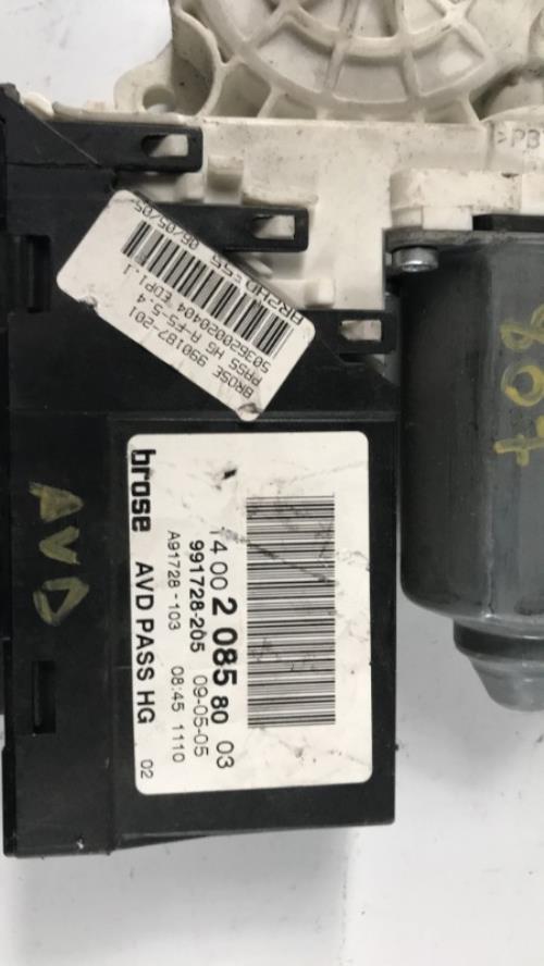 Moteur leve vitre avant droit PEUGEOT 807 Diesel - Image 3