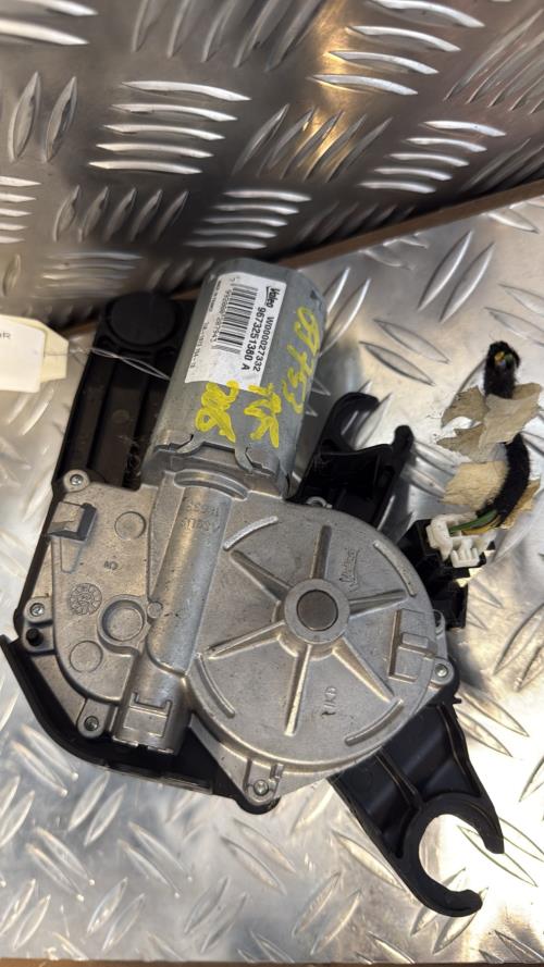 Moteur essuie glace arriere PEUGEOT 208 1 PHASE 1 Diesel - Image 2