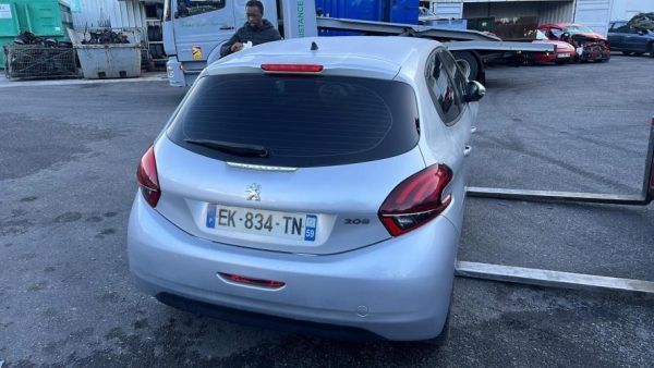 Ceinture arriere droit PEUGEOT 208 1 PHASE 1 Essence - Image 11