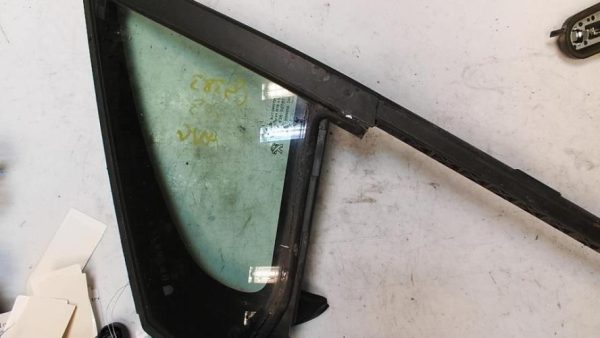 Custode avant gauche (porte) PEUGEOT 208 1 PHASE 1 Essence - Image 2