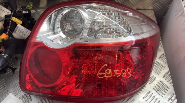 Feu arriere principal droit (feux) TOYOTA AURIS 1 PHASE 2 Diesel - Image 3