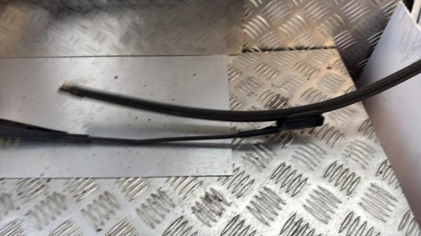 Bras essuie glace avant gauche PEUGEOT 208 1 PHASE 1 Diesel - Image 1