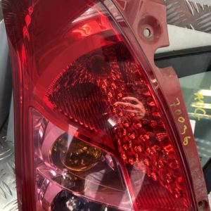 Feu arriere principal gauche (feux) SUZUKI SWIFT 3 Essence - Image 1