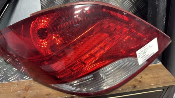 Feu arriere principal gauche (feux) PEUGEOT 207 PHASE 2 Diesel - Image 2