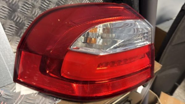 Feu arriere principal gauche (feux) KIA RIO 3 PHASE 2 Essence - Image 1