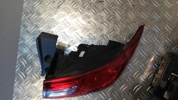 Feu arriere principal droit (feux) RENAULT CLIO 4 PHASE 2 Diesel - Image 2